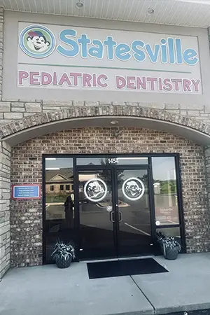 Exterior of Statesville pediatric office.